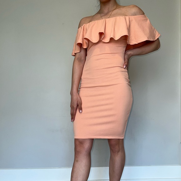 Pink dress - Picture 1 of 2